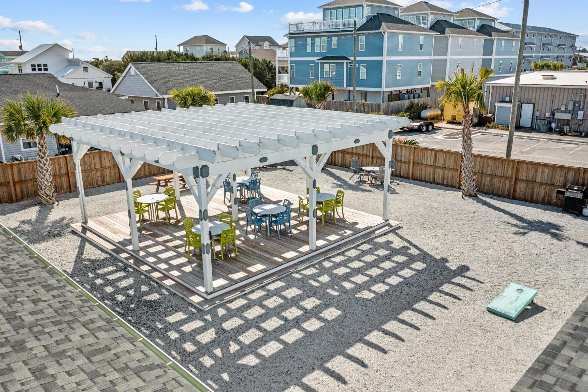 سيرف سيتي Loggerhead Inn And Suites المظهر الخارجي الصورة